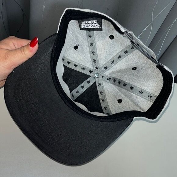 Nintendo | Bob-Omb Super Mario Cap - Picture 6 of 7